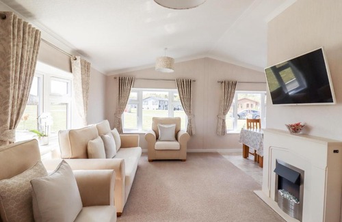 Martlesham Heath House | 12 Bucklesham Park