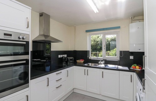 Eamont Bridge House | 12 EAMONT PARK, pet friendly, with a garden in Penrith