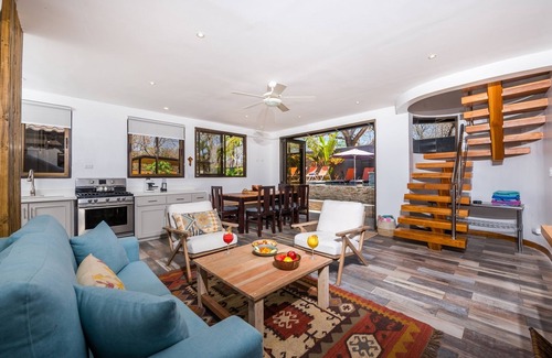 Playa Langosta House | 12 Guests 5 Bedrooms Private Pool Firepit Walk to Beach