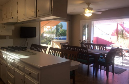 Araby Cove House | 12 Guests Home in Araby Cove Neighborhood Views of Mountains and City Lights