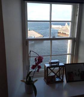 Burghead Apartment | 12 m² Apartment ∙ 2 bedrooms ∙ 4 guests