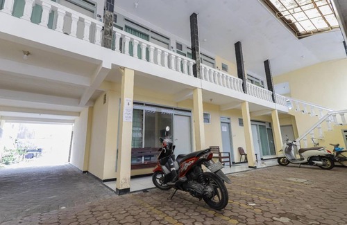 Blimbing Hotel | 12 m² Hotel ∙ 2 guests