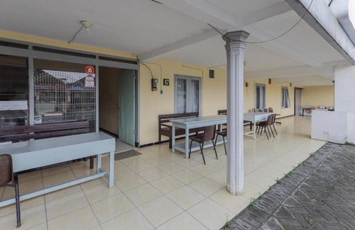 Blimbing Hotel | 12 m² Hotel ∙ 2 guests