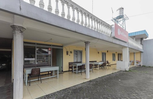 Blimbing Hotel | 12 m² Hotel ∙ 2 guests
