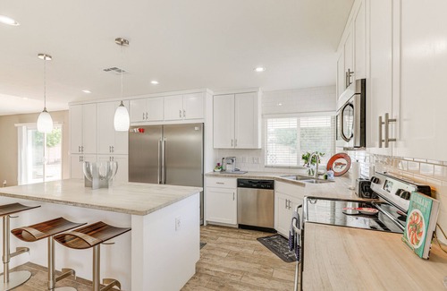 Paradise Valley Village House | 12 Mi to Old Town: Home w/Patio & Yard Space