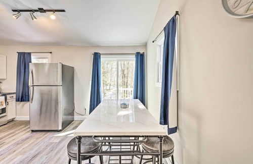 Pocono Lake House | 12 Mi to Ski: Home w/Hot Tub in Arrowhead Lake