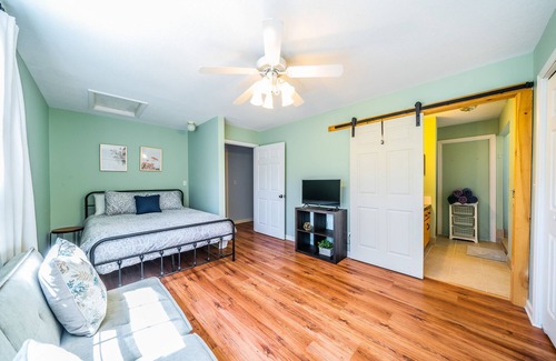 Morganton Cottage | 12 min from Blue Ridge! Secluded Cozy Cottage on Acre of Land!
