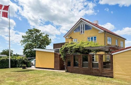 Hvidbjerg Strand House | 12 person holiday home in Børkop