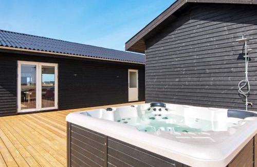 Harboore House | 12 person holiday home in Harboøre-By Traum