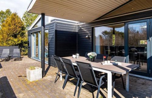Trend House | 12 person holiday home in Løgstør-By Traum