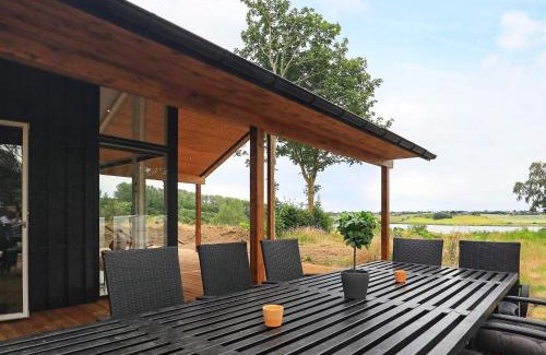 Millinge House | 12 person holiday home in Millinge