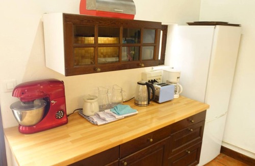 Ornaisons House | 12-person house perfect for seminars/meetings and large families