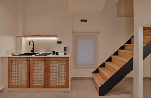 Ioannina Town Centre House | 12 Pyles Living History