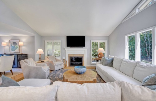 Oceanside House | 12 Sandhill Crane is a luxurious 4th Row Ocean home in Sea Pines with a private pool and spa!