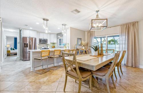 Cocoa Beach House | 120 E Park Ln