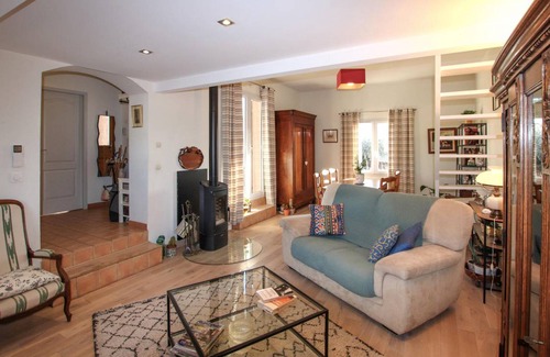 Villeneuve-les-Avignon House | 120 m² House ∙ 4 bedrooms ∙ 7 guests