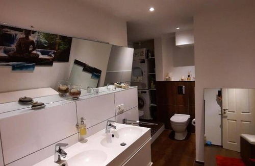Nauwieser Viertel Apartment | 120 m² Apartment ∙ 3 bedrooms ∙ 14 guests