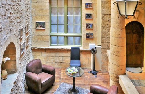 Sarlat-la-Caneda Historic Center Apartment | 120 m² Apartment ∙ 2 bedrooms ∙ 4 guests