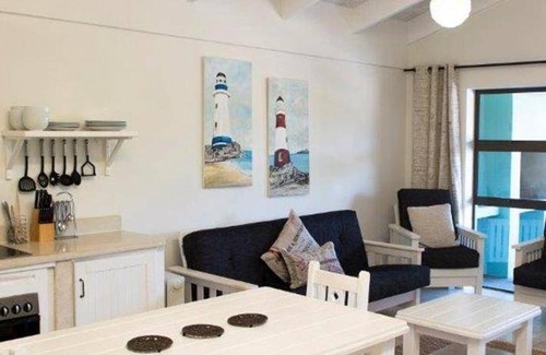 Still Bay Apartment | 120 m² Apartment ∙ 3 bedrooms ∙ 6 guests