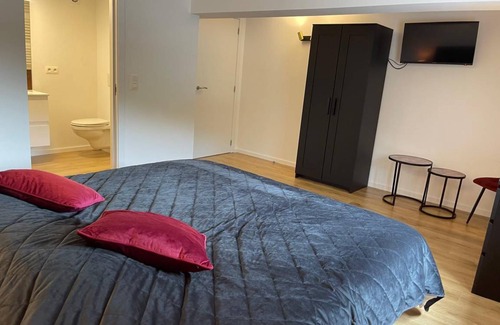 Trois-Ponts Apartment | 120 m² Apartment ∙ 2 bedrooms ∙ 6 guests