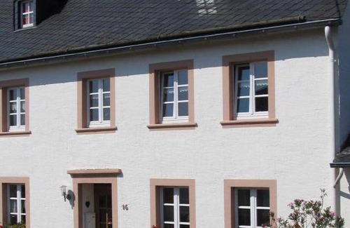 Rommersheim Apartment | 120 m² Apartment ∙ 4 bedrooms ∙ 9 guests