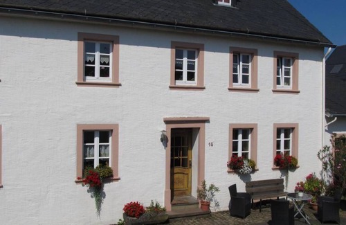 Rommersheim Apartment | 120 m² Apartment ∙ 4 bedrooms ∙ 9 guests