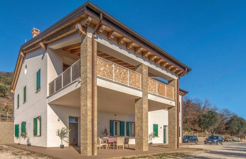 Cinto Euganeo Apartment | 120 m² Apartment ∙ 3 bedrooms ∙ 6 guests