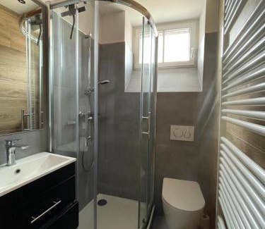 Neustadt an der Weinstrasse Apartment | 120 m² Apartment ∙ 4 bedrooms ∙ 8 guests