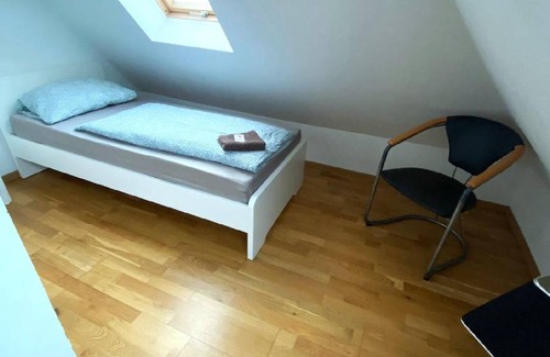 Hemelingen Apartment | 120 m² Apartment ∙ 3 bedrooms ∙ 7 guests