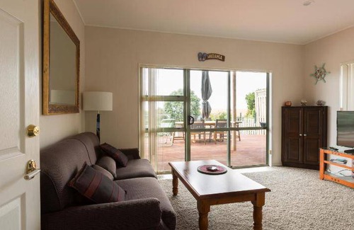 Whitianga Bed & Breakfast | 120 m² Bed and breakfast ∙ 2 bedrooms ∙ 4 guests