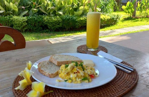Tejakula Bed & Breakfast | 120 m² Bed and breakfast ∙ 2 bedrooms ∙ 4 guests