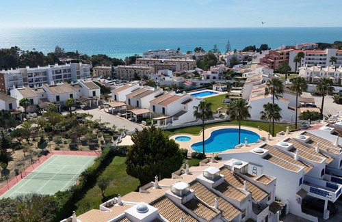 Areias de Sao Joao Cottage | 120 m² Cabin ∙ 3 bedrooms ∙ 6 guests