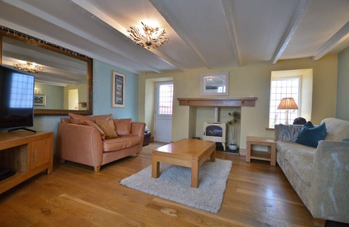 Cawsand Cottage | 120 m² Cabin ∙ 3 bedrooms ∙ 6 guests