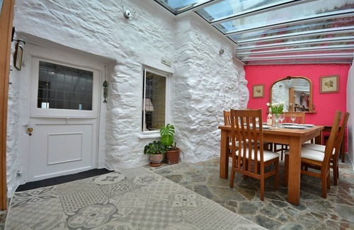 Cawsand Cottage | 120 m² Cabin ∙ 3 bedrooms ∙ 6 guests