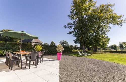 Muneville-sur-Mer House | 120 m² Gîte ∙ 4 bedrooms ∙ 9 guests