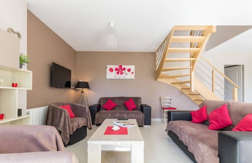 Muneville-sur-Mer House | 120 m² Gîte ∙ 4 bedrooms ∙ 9 guests
