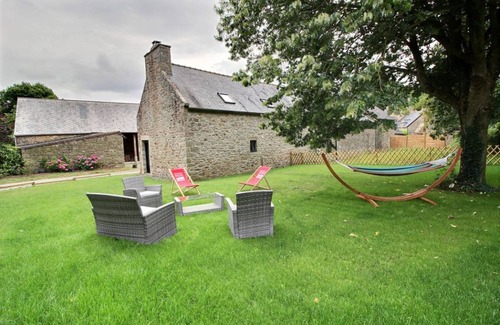 Pluduno House | 120 m² Gîte ∙ 4 bedrooms ∙ 6 guests