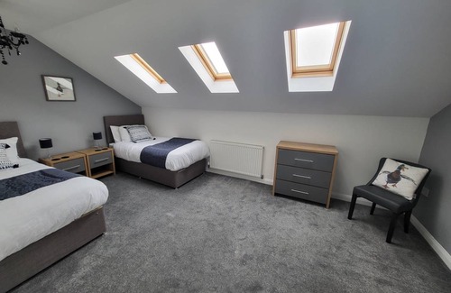 Ashton-under-Lyne House | 120 m² House ∙ 4 bedrooms ∙ 9 guests