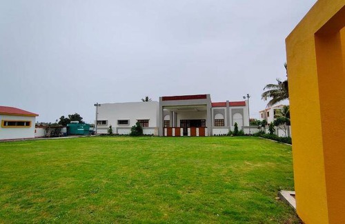 Somnath Hotel | 120 m² Hotel ∙ 2 guests