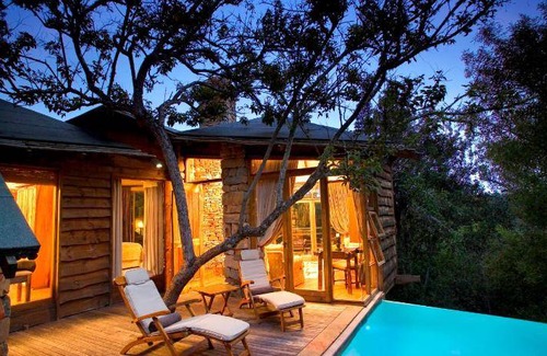 Buffalo Hills Game Reserve Hotel | 120 m² Hotel ∙ 2 bedrooms ∙ 127 guests