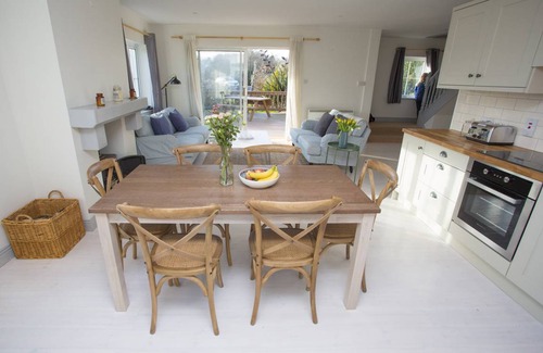 Brittas Bay House | 120 m² House ∙ 3 bedrooms ∙ 6 guests