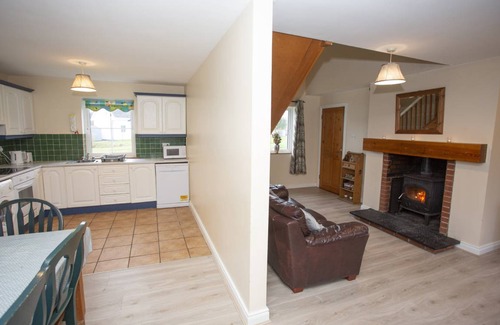 Brittas Bay House | 120 m² House ∙ 3 bedrooms ∙ 7 guests