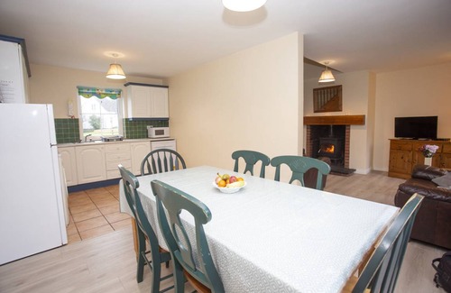 Brittas Bay House | 120 m² House ∙ 3 bedrooms ∙ 7 guests