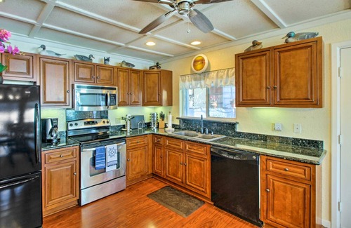 Clearlake Park House | 120 m² House ∙ 2 bedrooms ∙ 7 guests