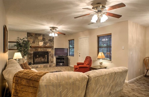Ooltewah House | 120 m² House ∙ 2 bedrooms ∙ 6 guests