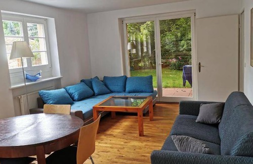 Zehlendorf House | 120 m² House ∙ 3 bedrooms ∙ 8 guests
