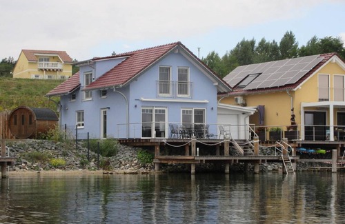 Mucheln House | 120 m² House ∙ 3 bedrooms ∙ 5 guests