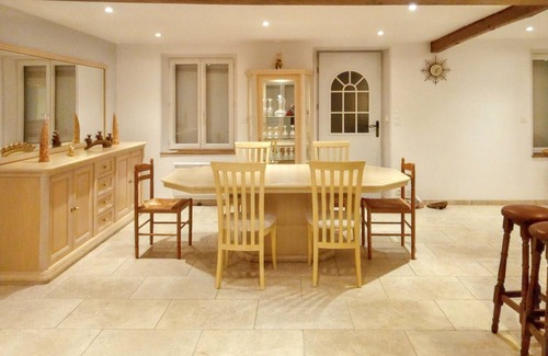 Bleneau House | 120 m² House ∙ 3 bedrooms ∙ 6 guests