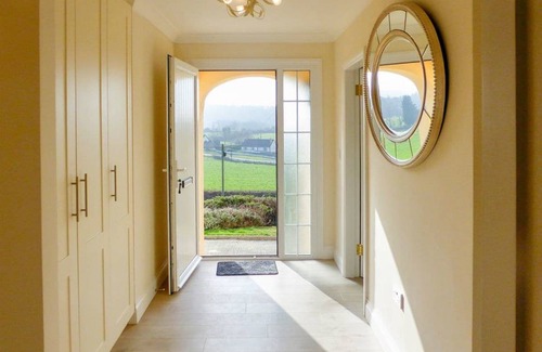 Thomastown House | 120 m² House ∙ 3 bedrooms ∙ 6 guests