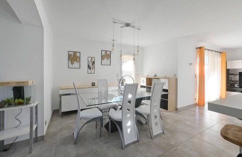 Raphele-les-Arles House | 120 m² House ∙ 3 bedrooms ∙ 6 guests